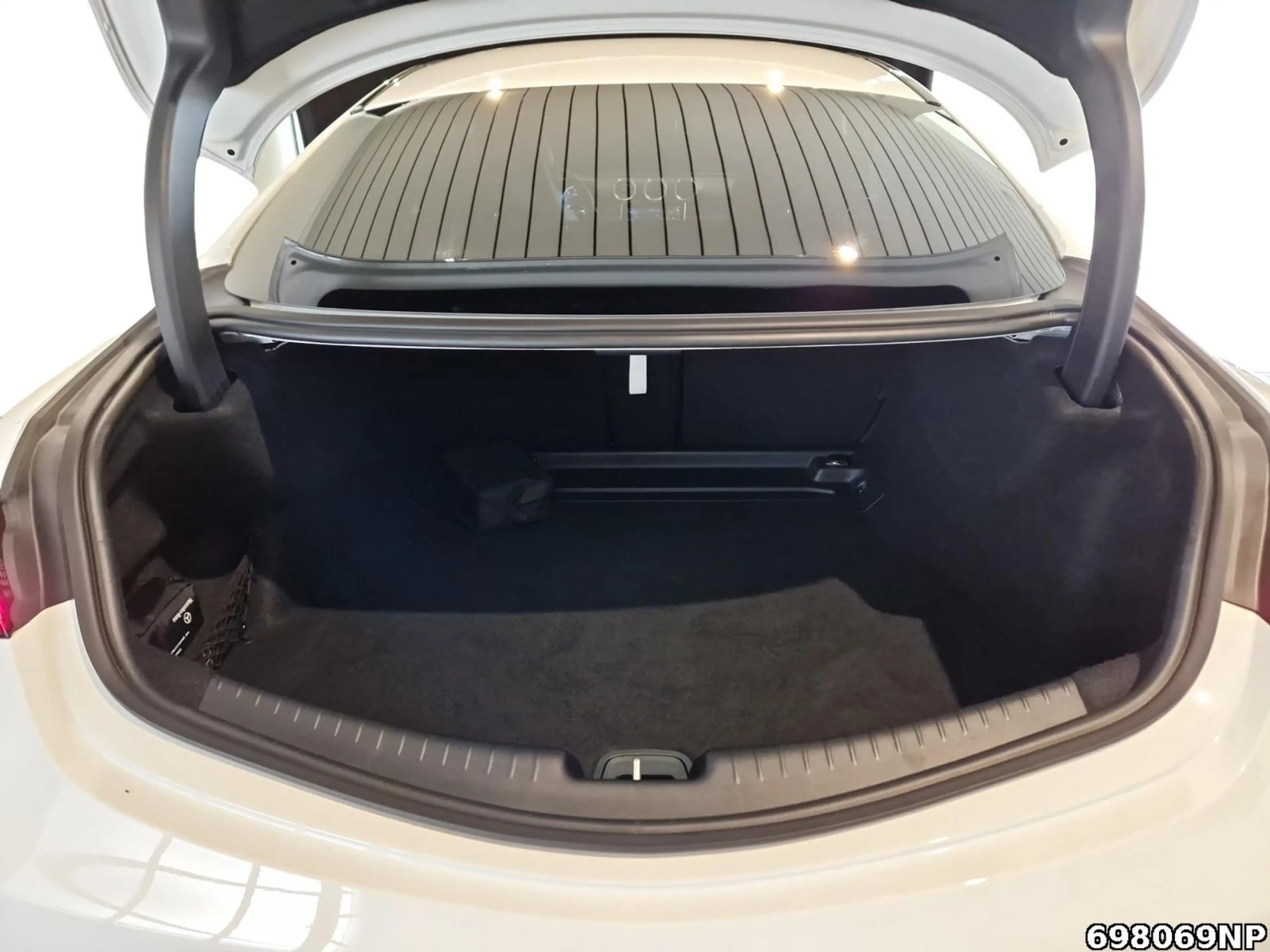Mercedes-Benz CLE 220 d Coupé AMG Panorama Memory KEYLESS LED — photo 6