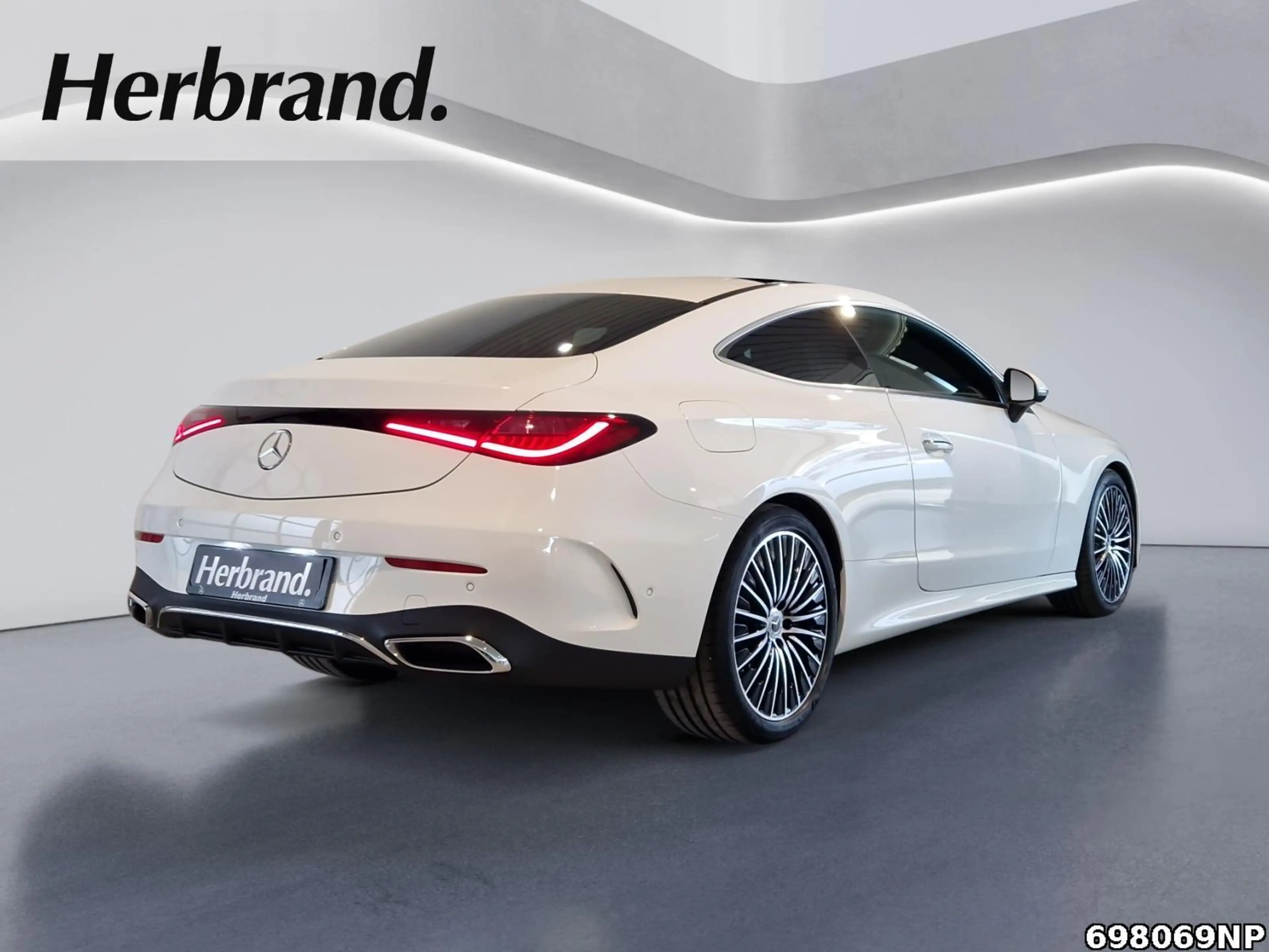 Mercedes-Benz CLE 220 d Coupé AMG Panorama Memory KEYLESS LED — photo 3