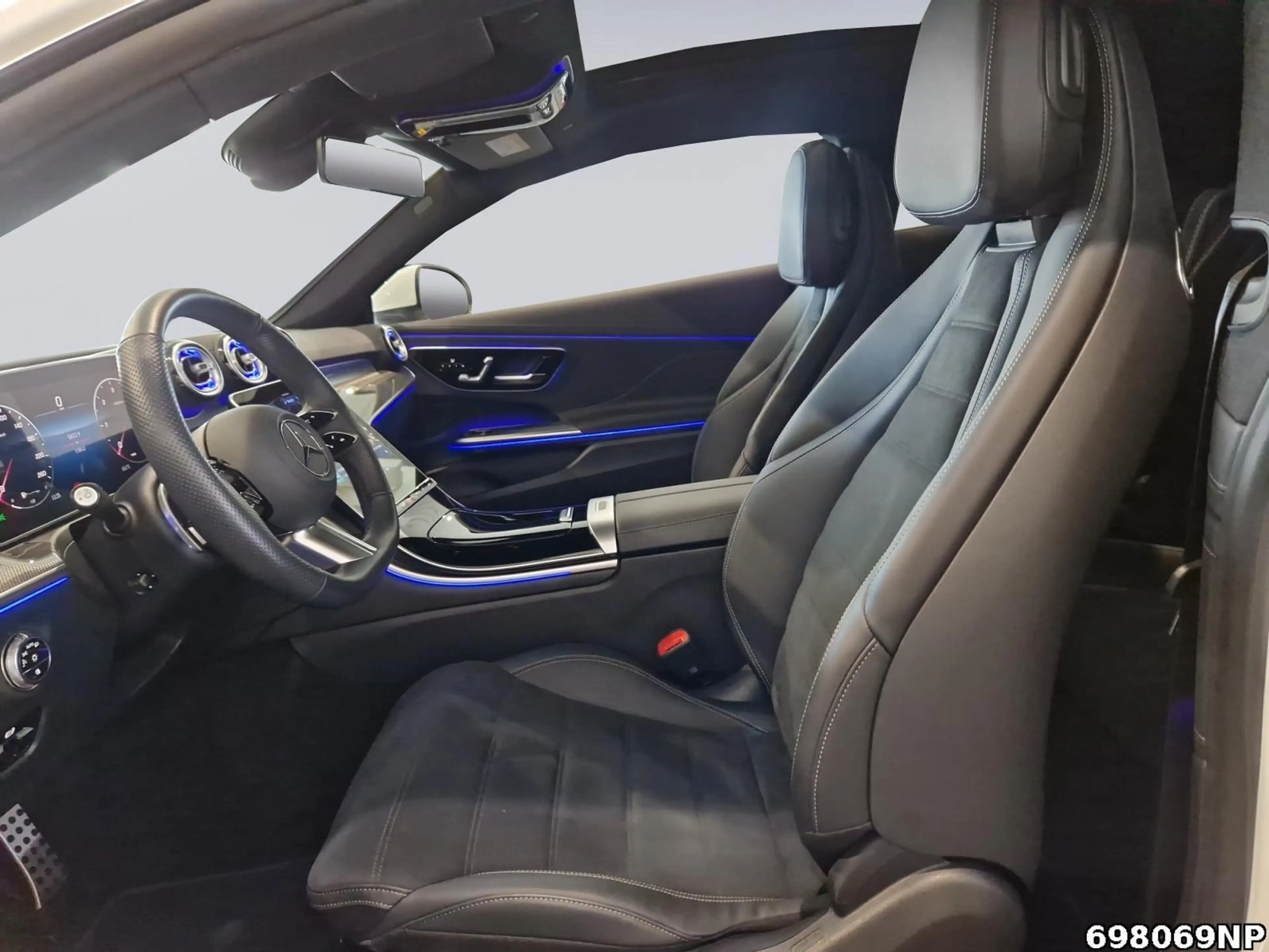 Mercedes-Benz CLE 220 d Coupé AMG Panorama Memory KEYLESS LED — photo 10