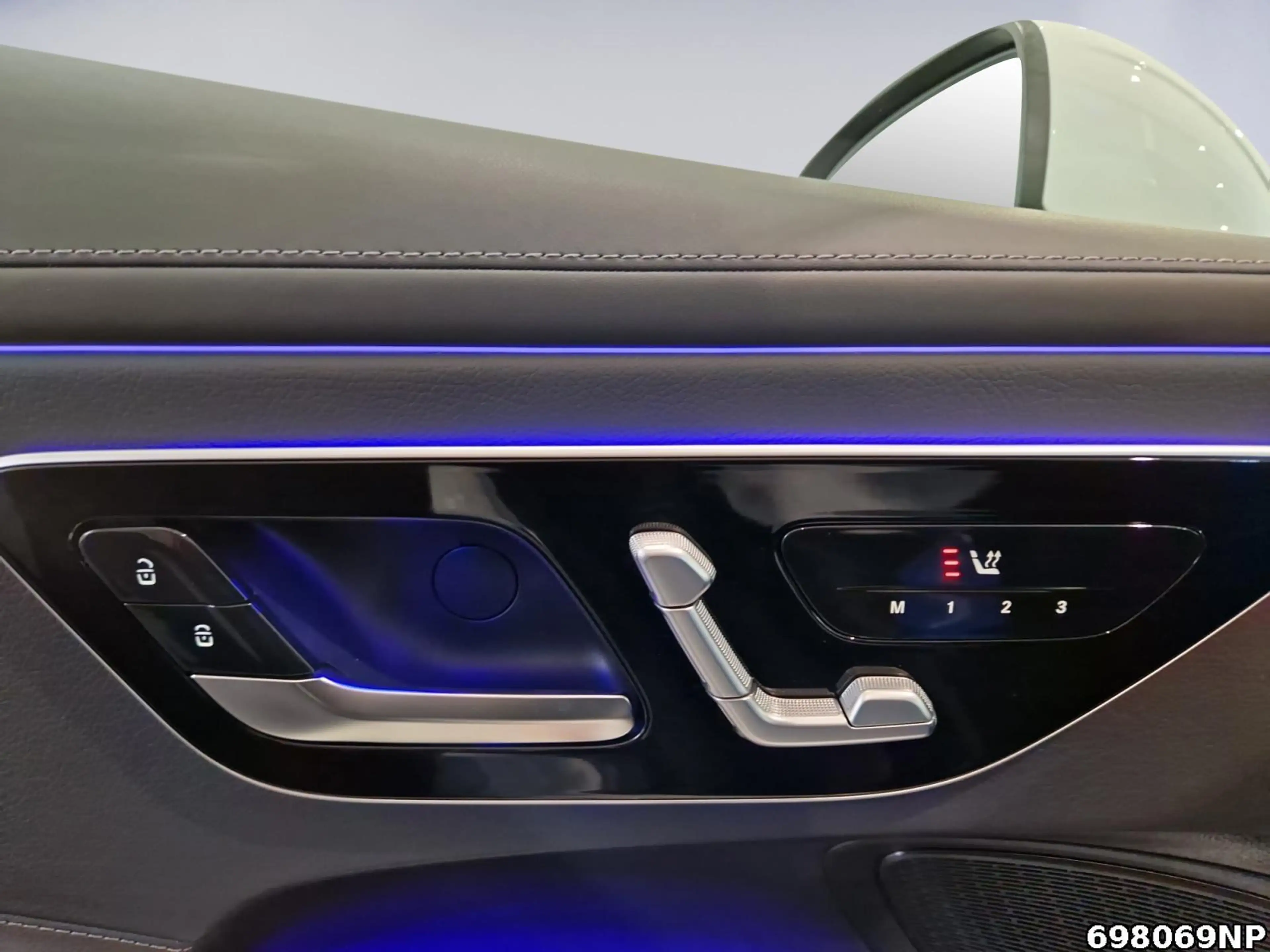 Mercedes-Benz CLE 220 d Coupé AMG Panorama Memory KEYLESS LED — photo 14