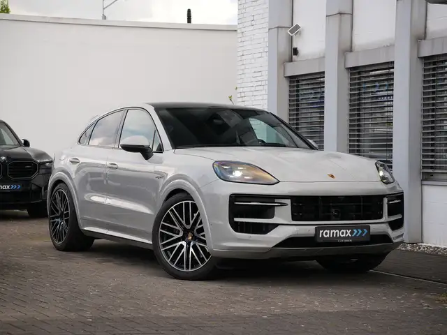 Porsche Cayenne E Hybrid Coupé SPORTDESIGN INNODRI BOSE 22TURBO