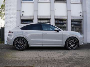 E-Hybrid Coupé SPORTDESIGN-INNODRI-BOSE-22TURBO