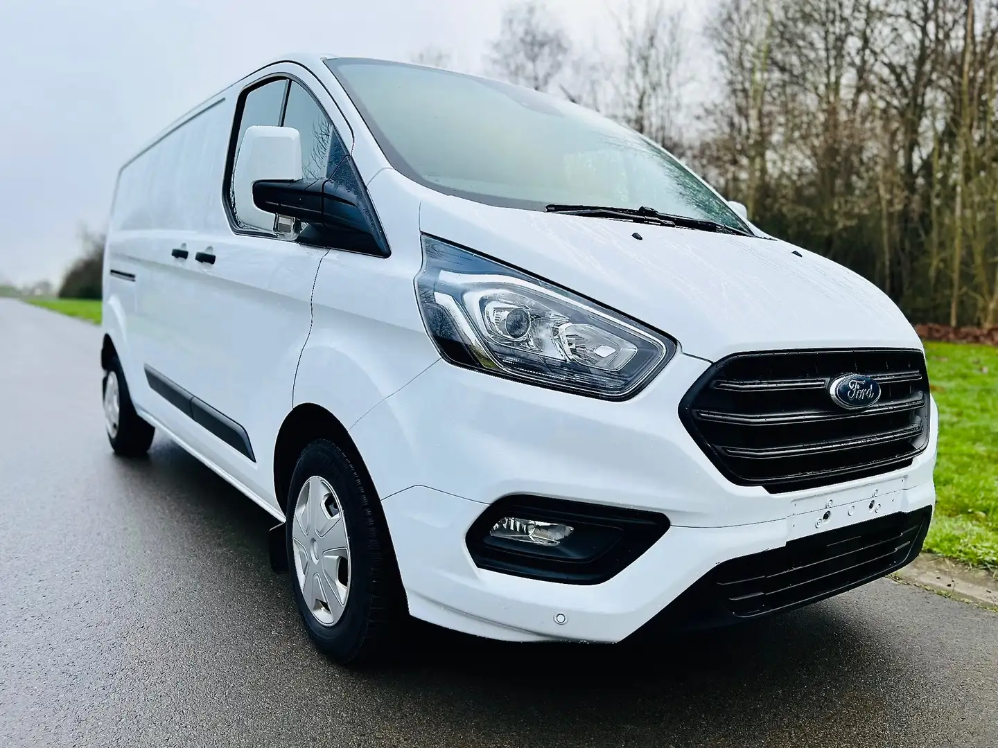 Ford Transit Custom 2.0 TDCi L2H1 ## CARPLAY ## Blanc - 2