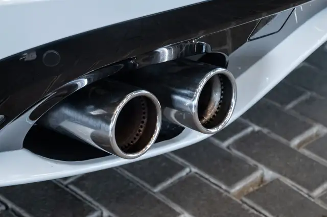 Jaguar F-Type view 14