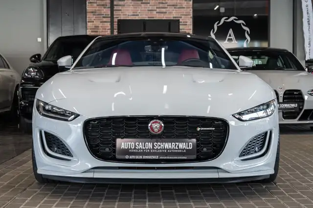 Jaguar F-Type view 5