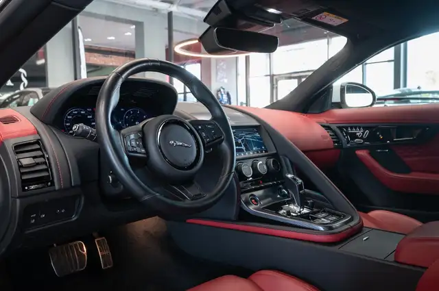 Jaguar F-Type view 15