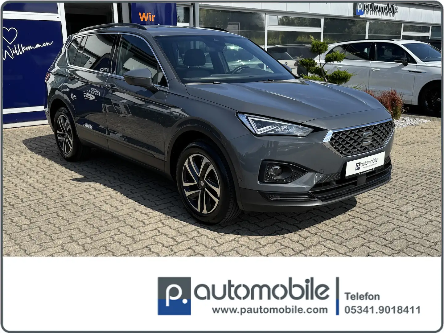 SEAT Tarraco 2.0 TDI Style*7-SITZER*NAVI*LED*BEATS* Grau - 1