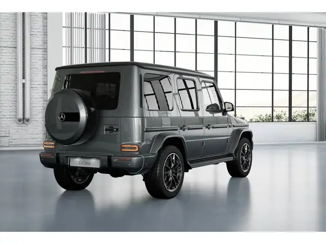 Mercedes-Benz G 500 view 5
