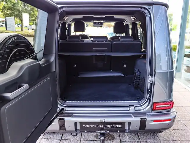 Mercedes-Benz G-Class view 5