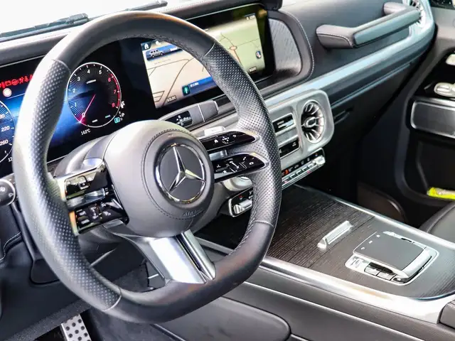 Mercedes-Benz G-Class view 15
