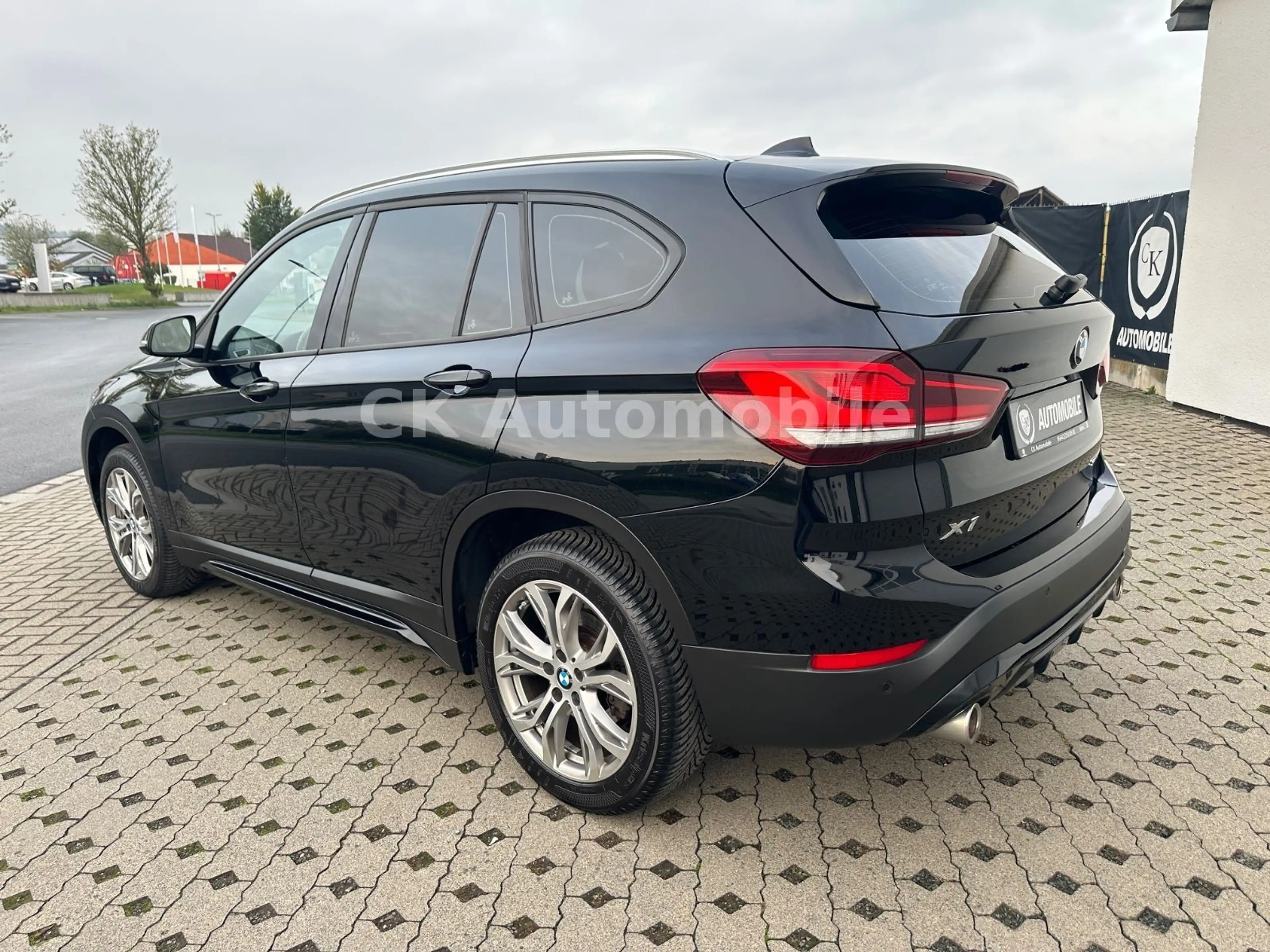 BMW X1 sDrive 20d Sport-Line/Navi/LED/Tempomat/AHK — photo 7