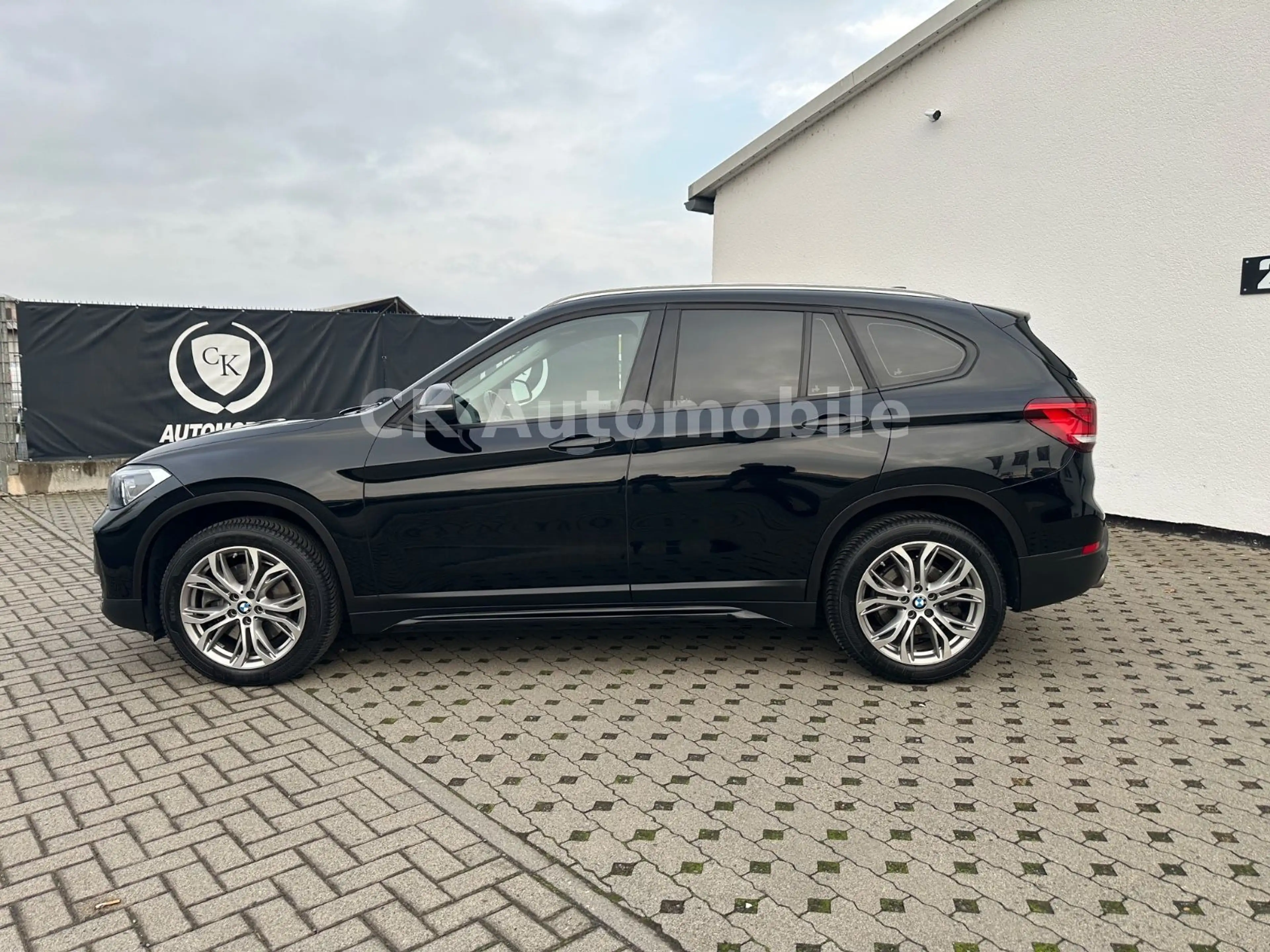 BMW X1 sDrive 20d Sport-Line/Navi/LED/Tempomat/AHK — photo 8