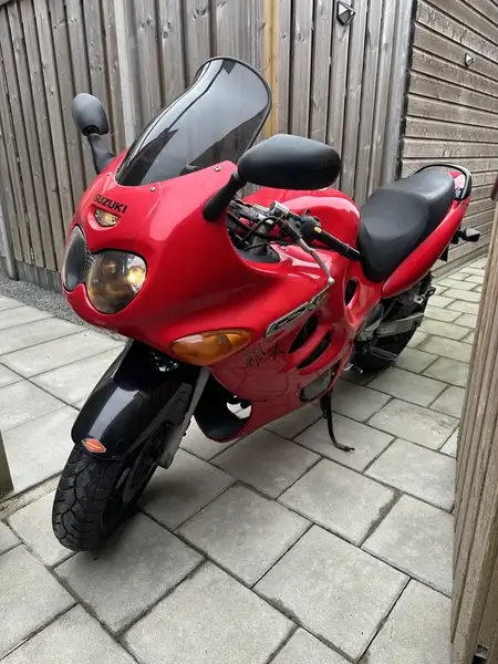 Suzuki GSX 600 - foto 4