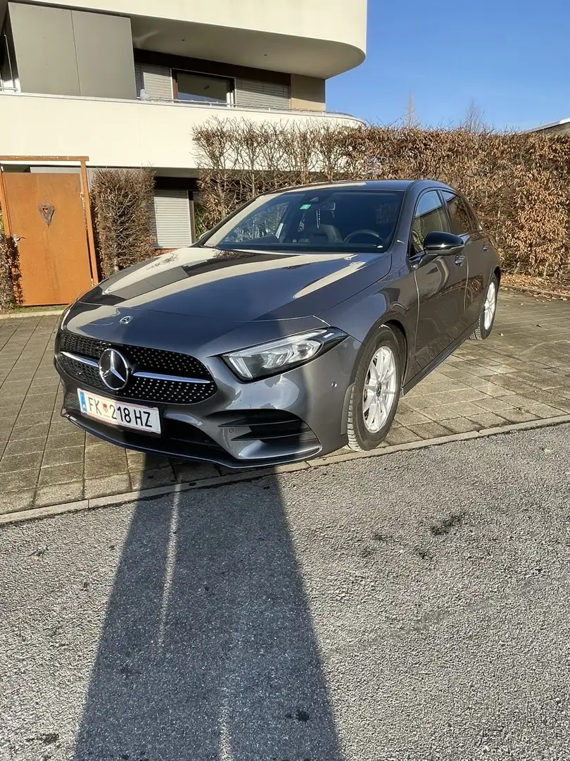 Mercedes-Benz A 180 A 180d AMG Line Silber - 1