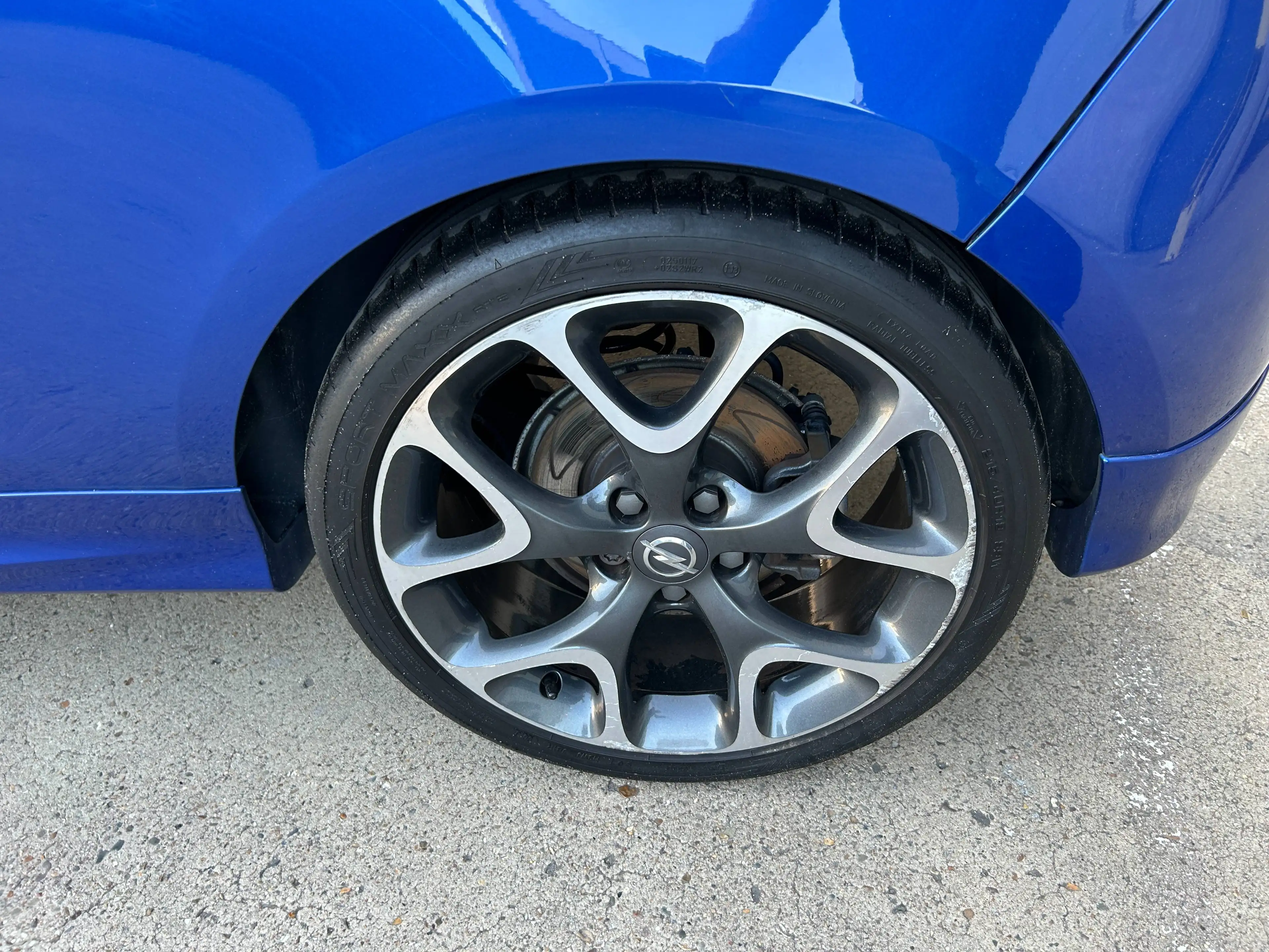 Opel Corsa Corsa OPC 1.6 Turbo — photo 6