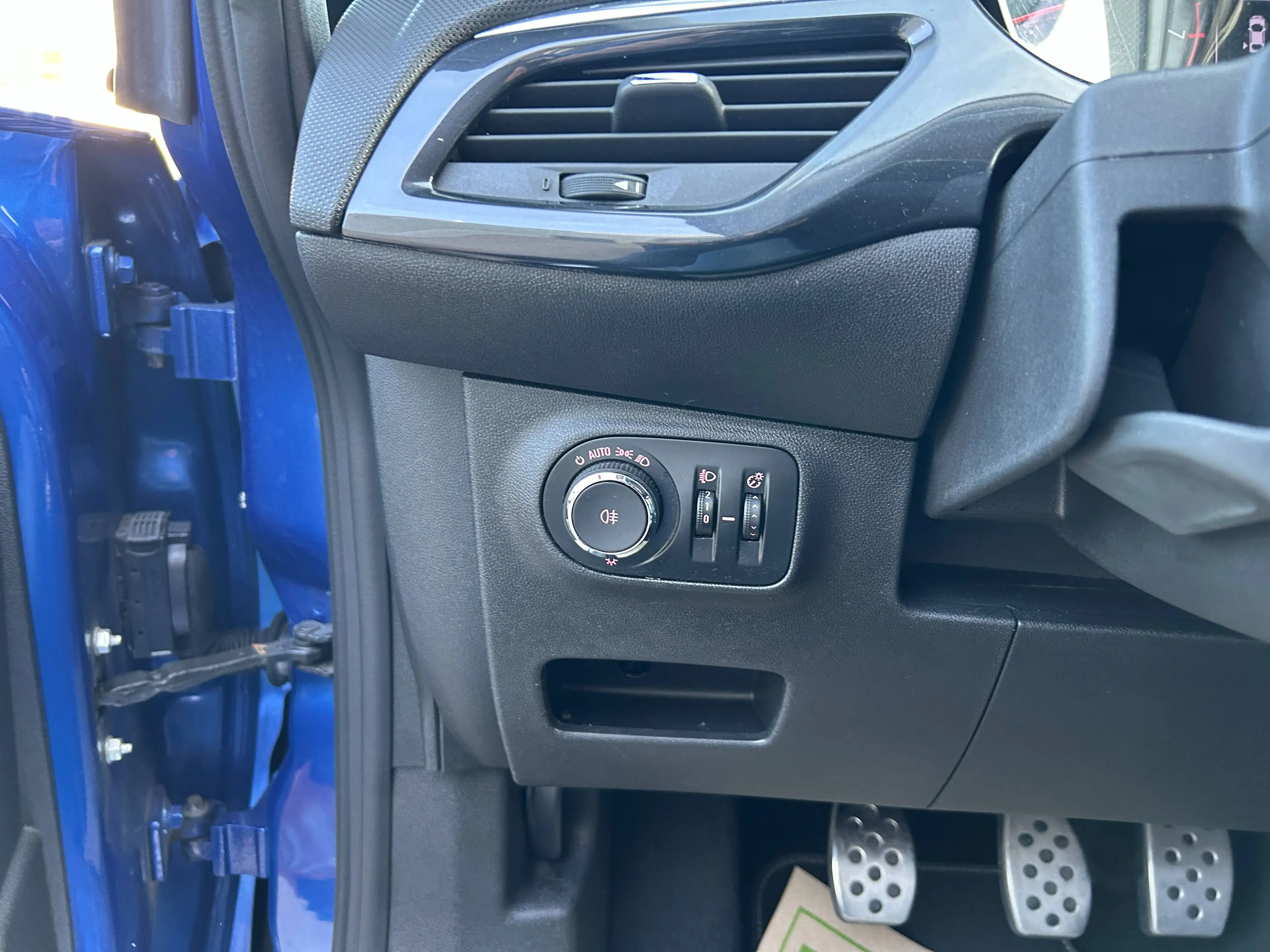 Opel Corsa Corsa OPC 1.6 Turbo — photo 15