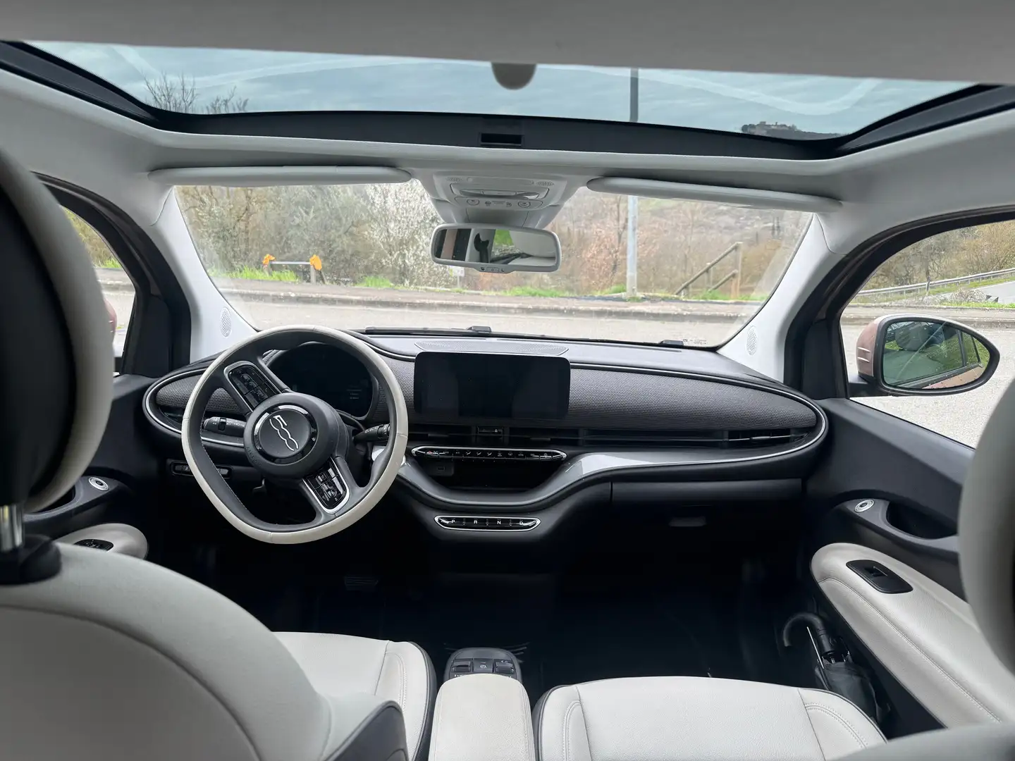 Fiat 500e 500e 42 kWh La Prima Oro - 2