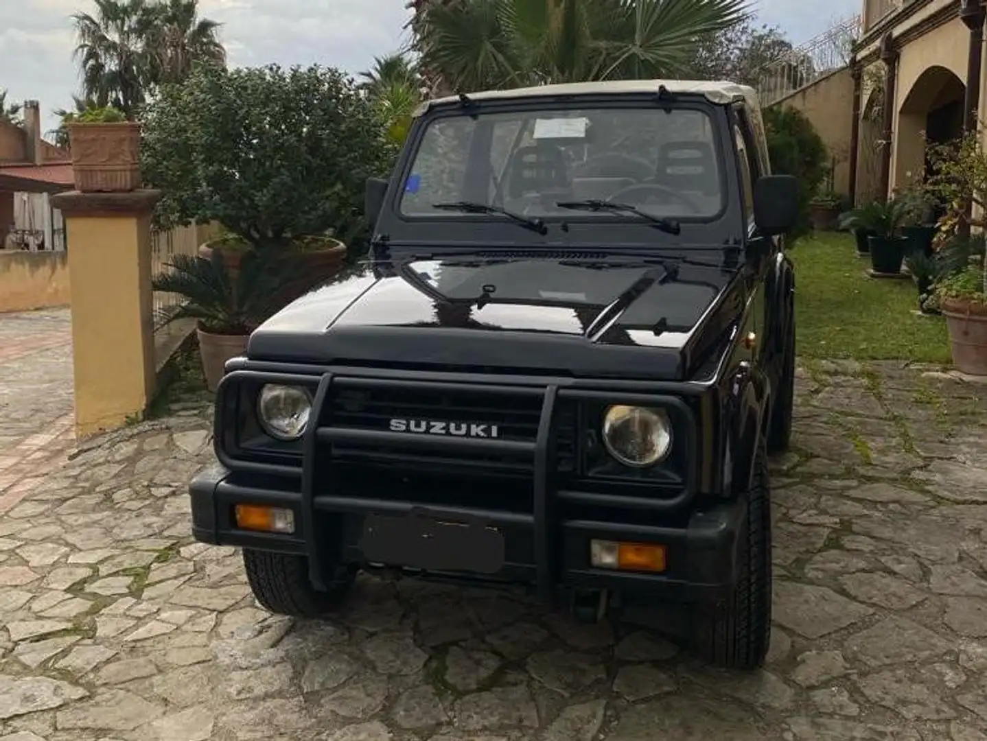 Suzuki SJ 410 Samurai Fekete - 1