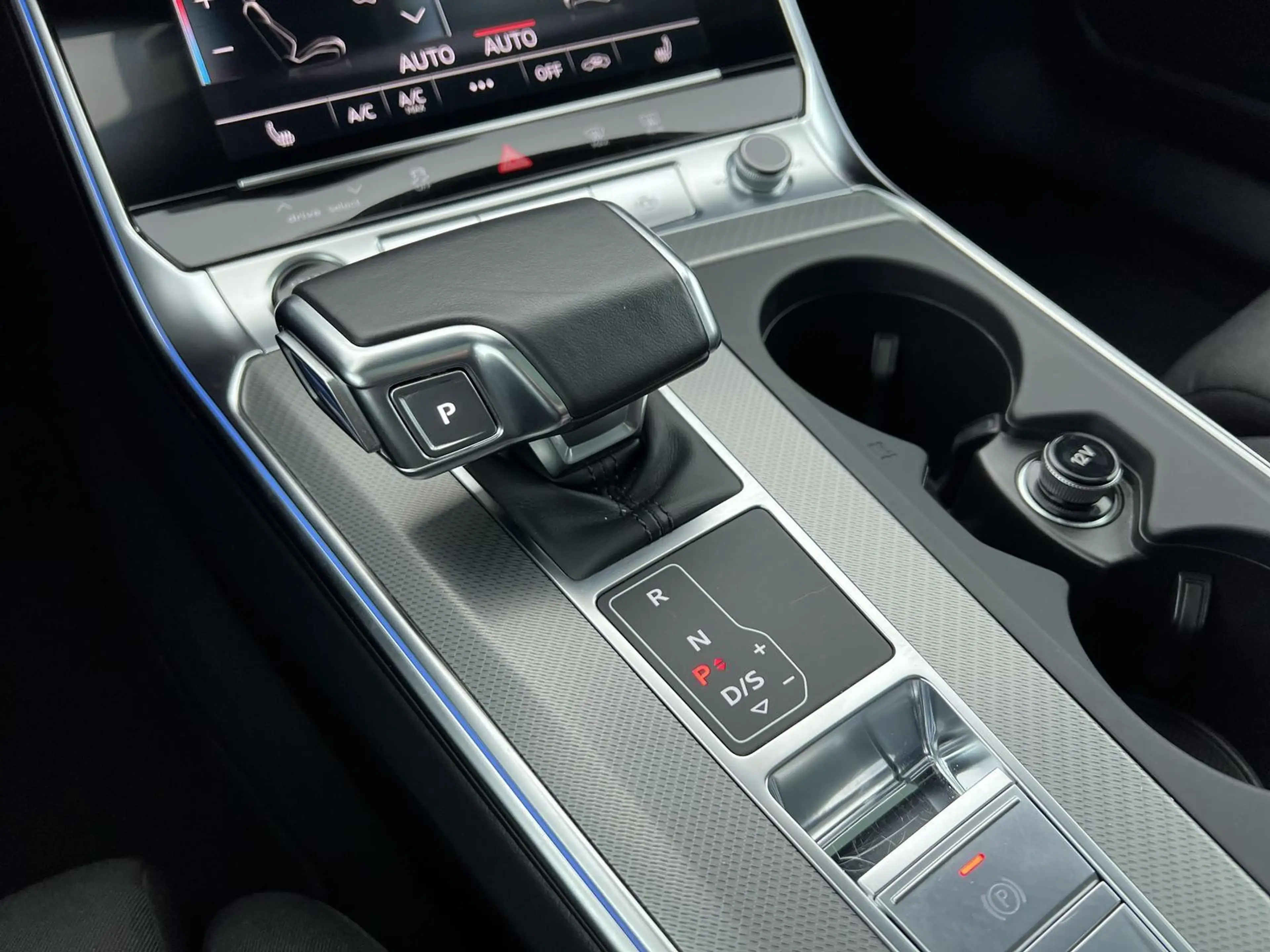 Audi A6 45 sport 2.0 TFSI*NAVI*SHZ*RFK*uvm — photo 14
