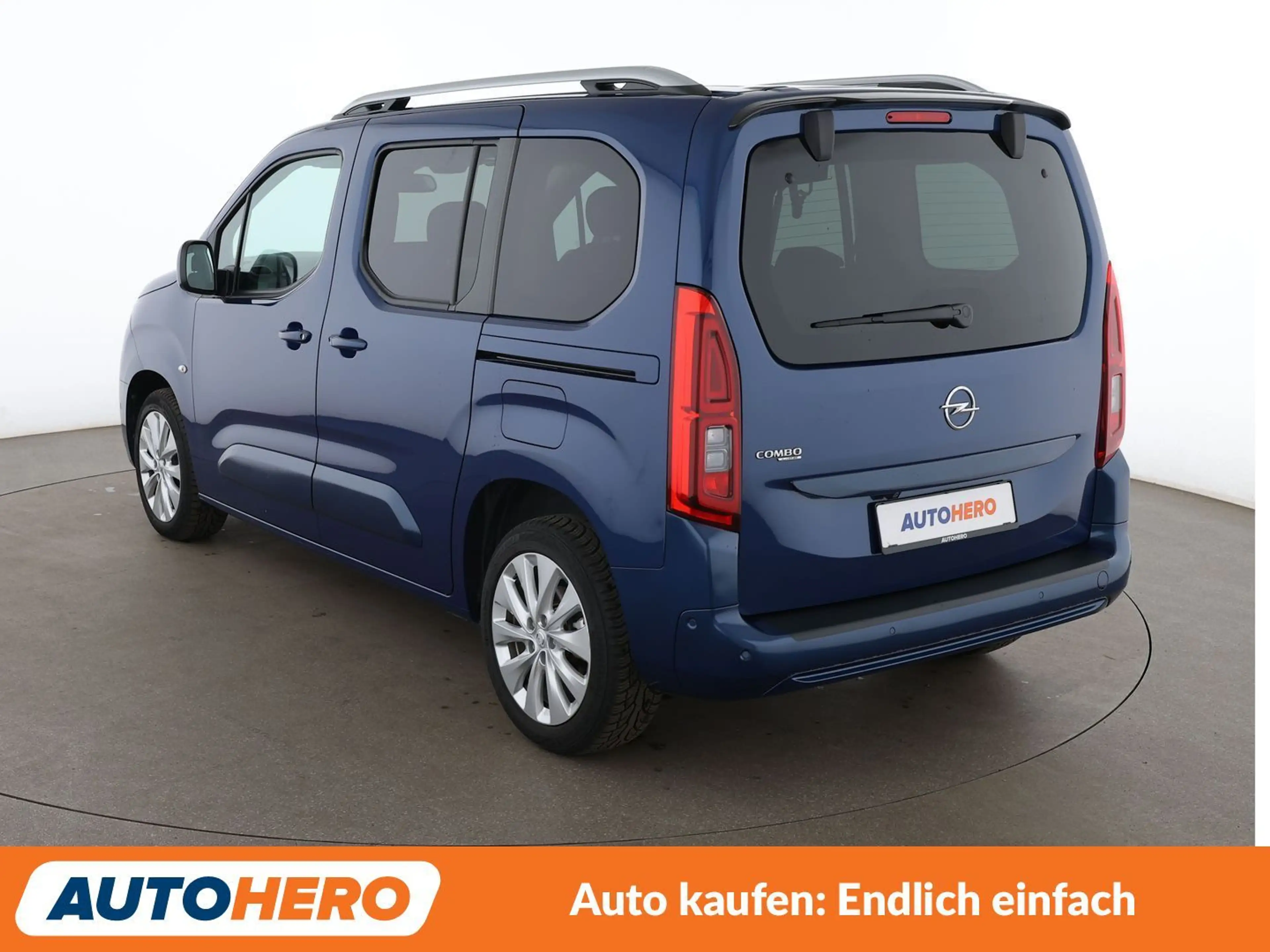 Opel Combo Life 1.2 Turbo INNOVATION Aut.*NAVI*SPUR*CAM*PDC* — photo 4