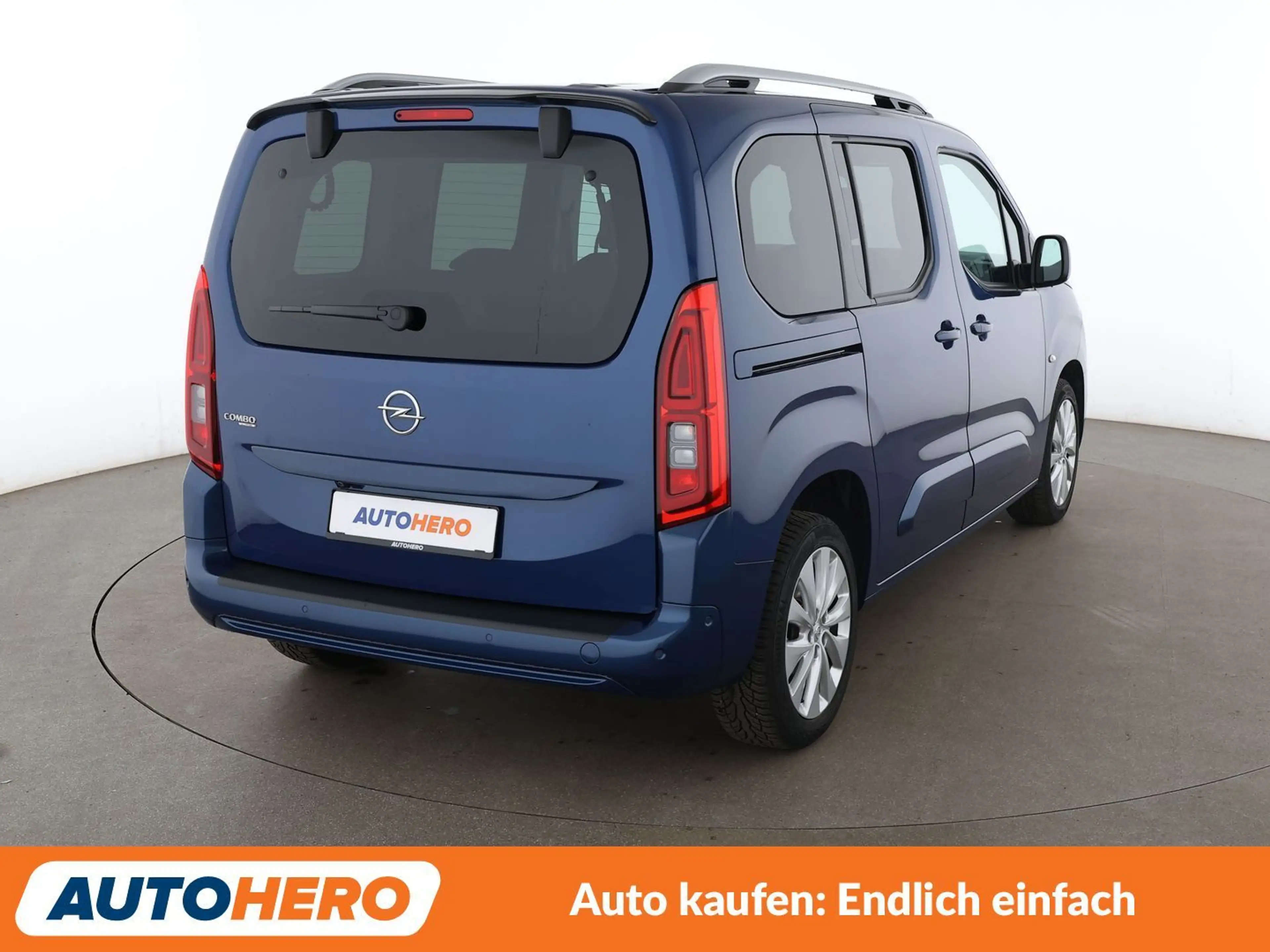 Opel Combo Life 1.2 Turbo INNOVATION Aut.*NAVI*SPUR*CAM*PDC* — photo 6