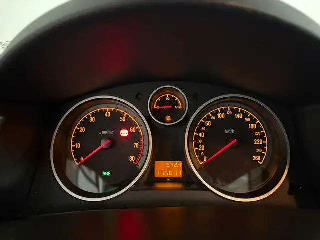 Opel Astra view 11