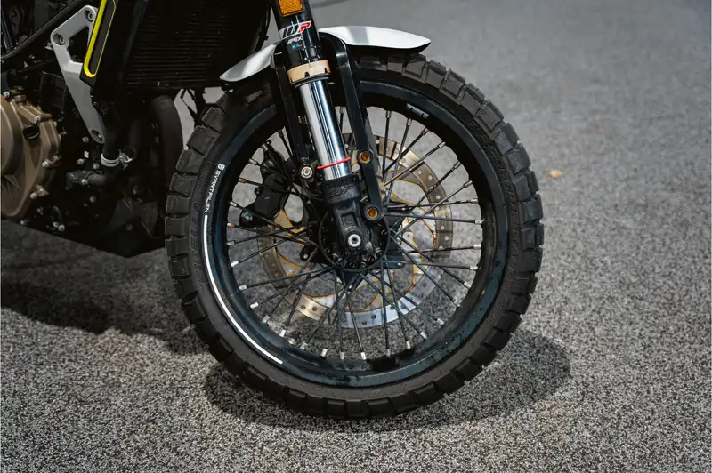 Husqvarna Svartpilen - foto 5