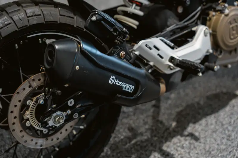 Husqvarna Svartpilen - foto 3