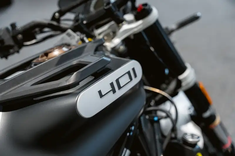 Husqvarna Svartpilen - foto 4