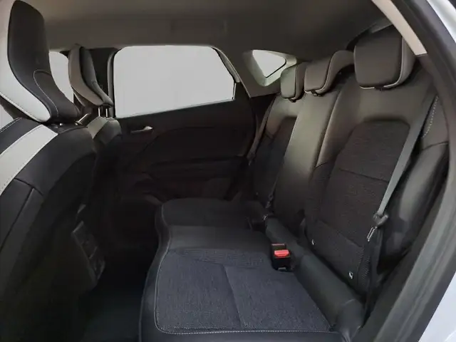 Renault Captur view 12
