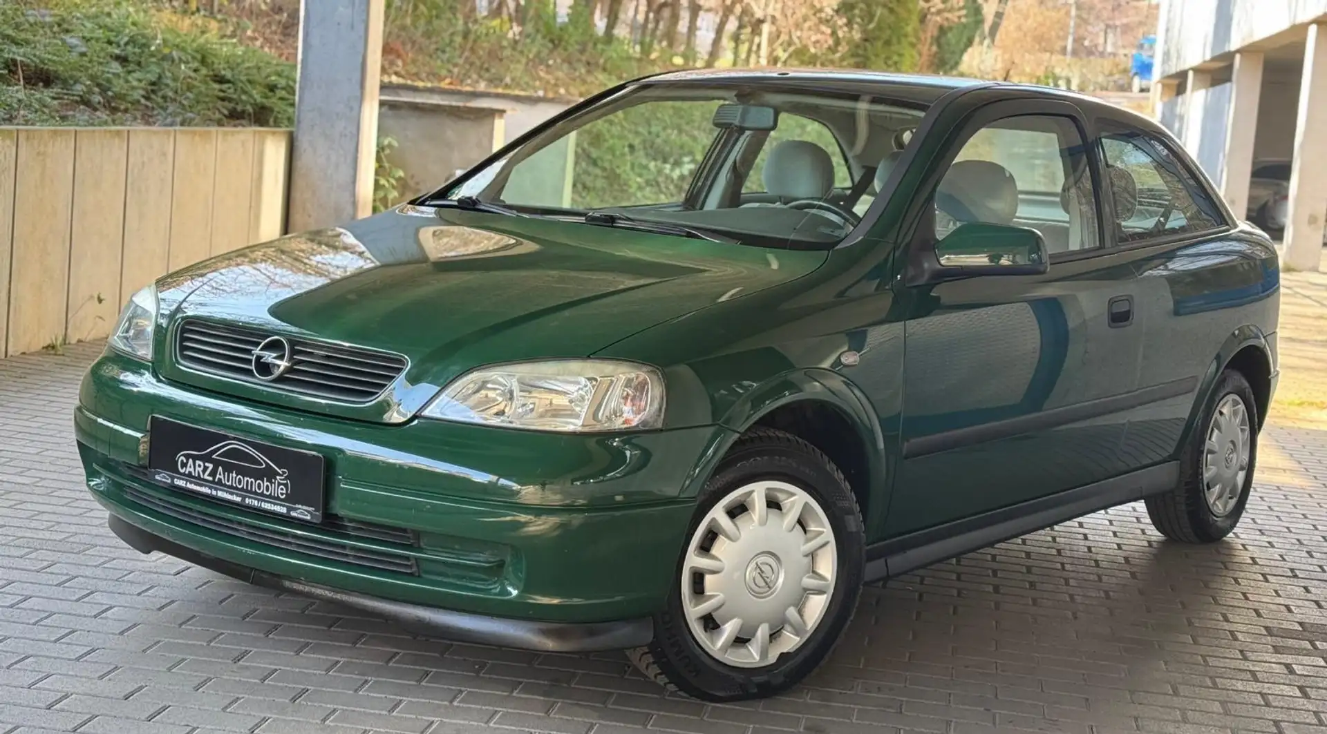 Opel Astra 1.2 **2. Hand ** TÜV NEU ** Verde - 2