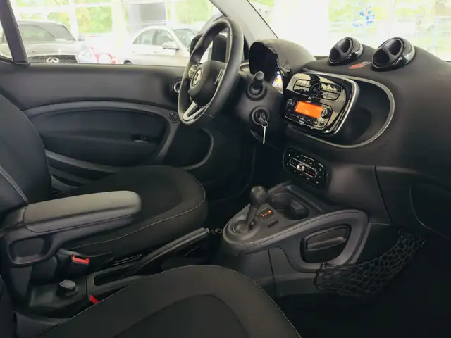 Smart Fortwo view 8