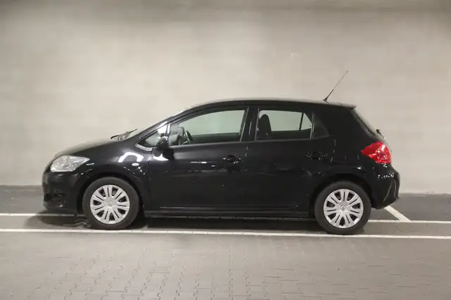 Toyota Auris Sol