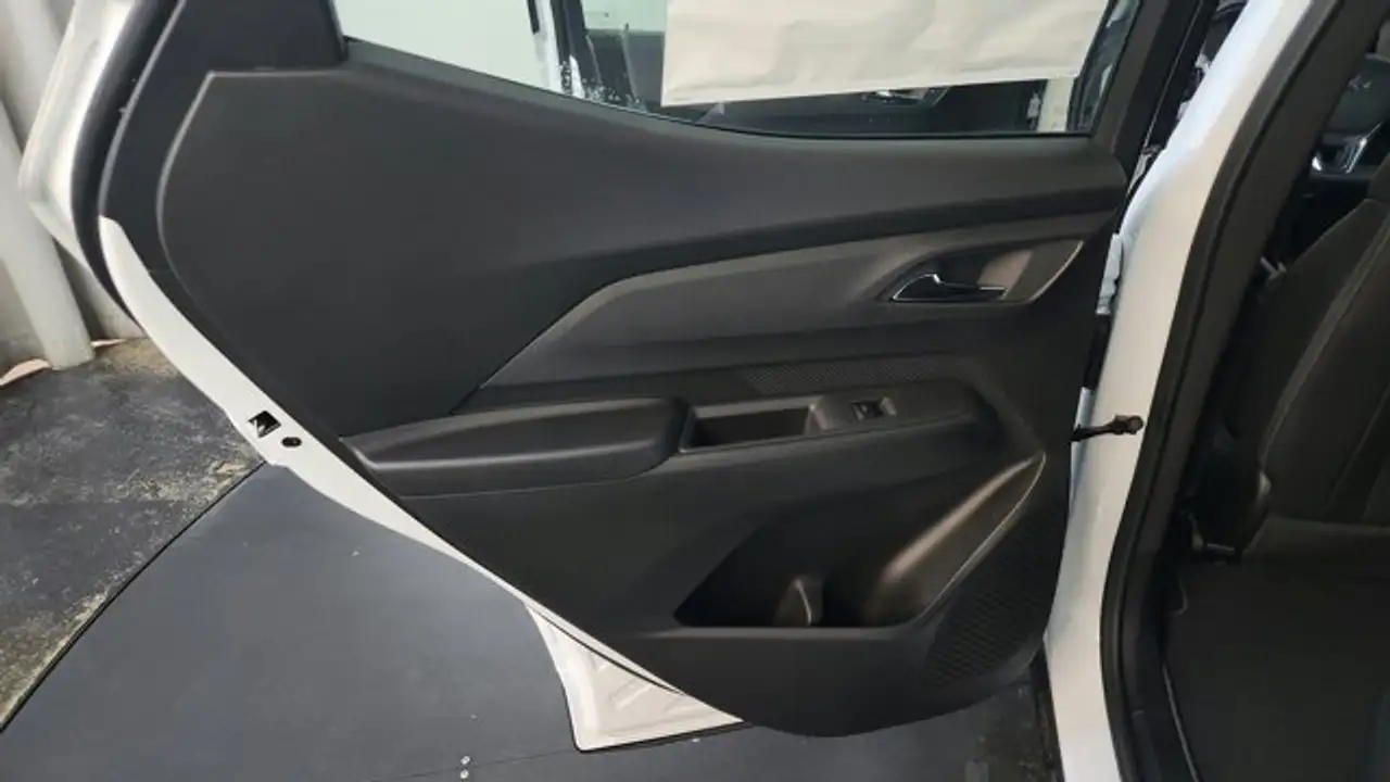 Chevrolet Bolt снимка Chevrolet Bolt