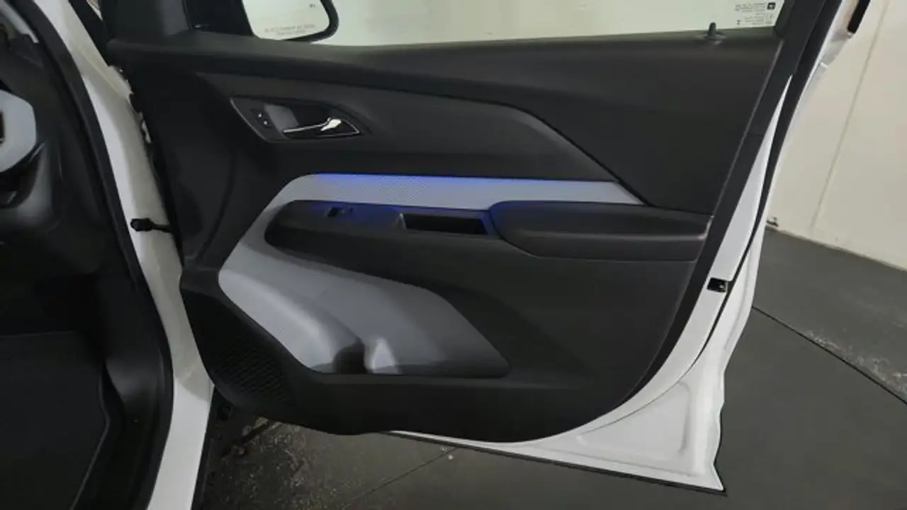 Chevrolet Bolt снимка Chevrolet Bolt