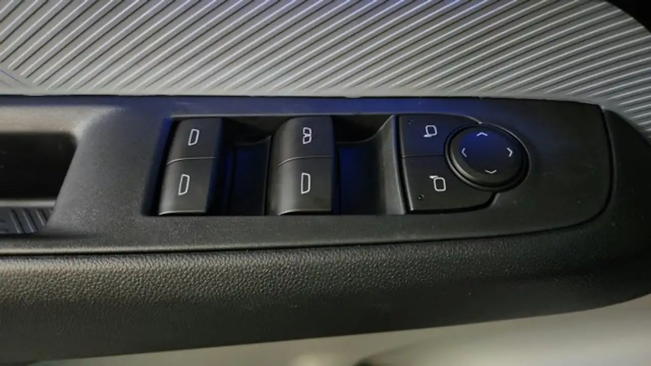 Chevrolet Bolt снимка Chevrolet Bolt