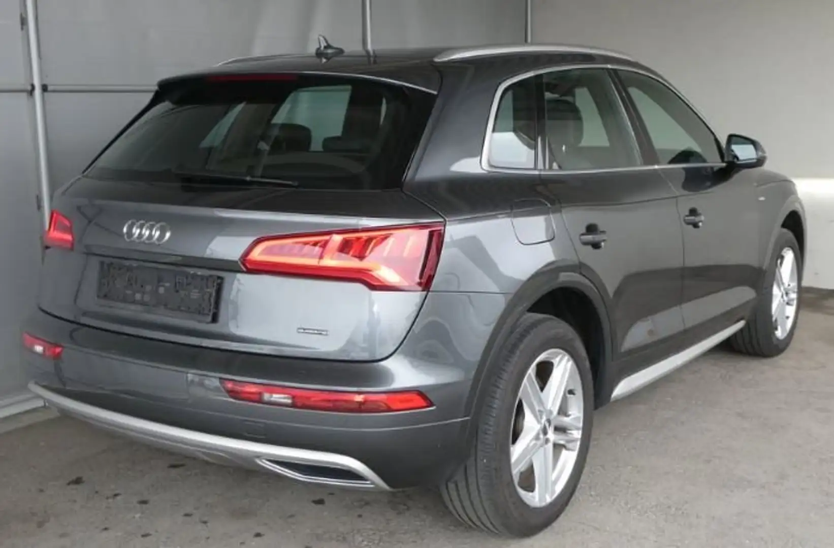 Audi Q5 Q5 2,0 TDI quattro sport S-tronic sport Grau - 2