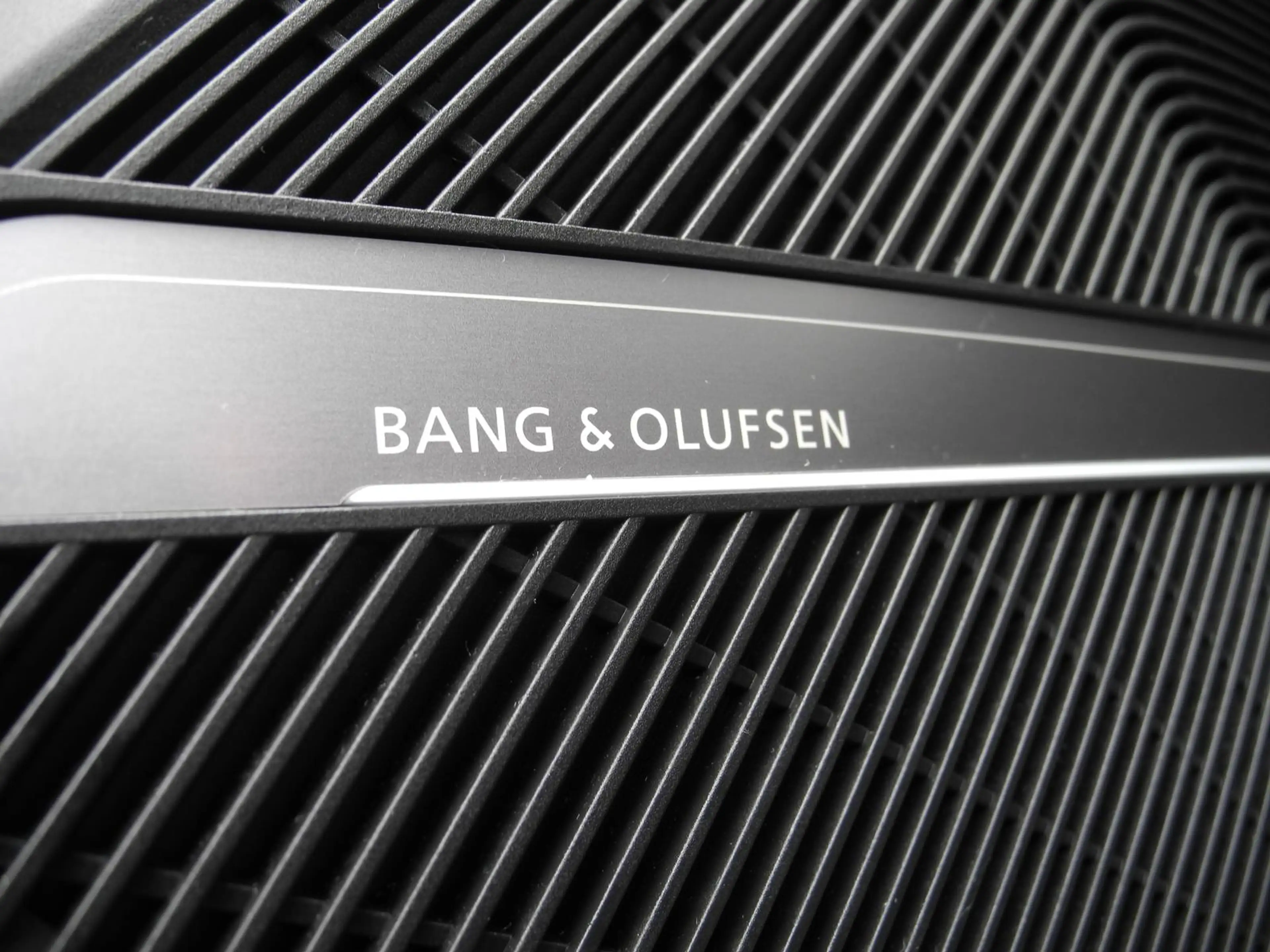 Audi SQ5 3.0 TDI *Air-Susp*AHK*B&O*21"*HUD*Matrix* — photo 13