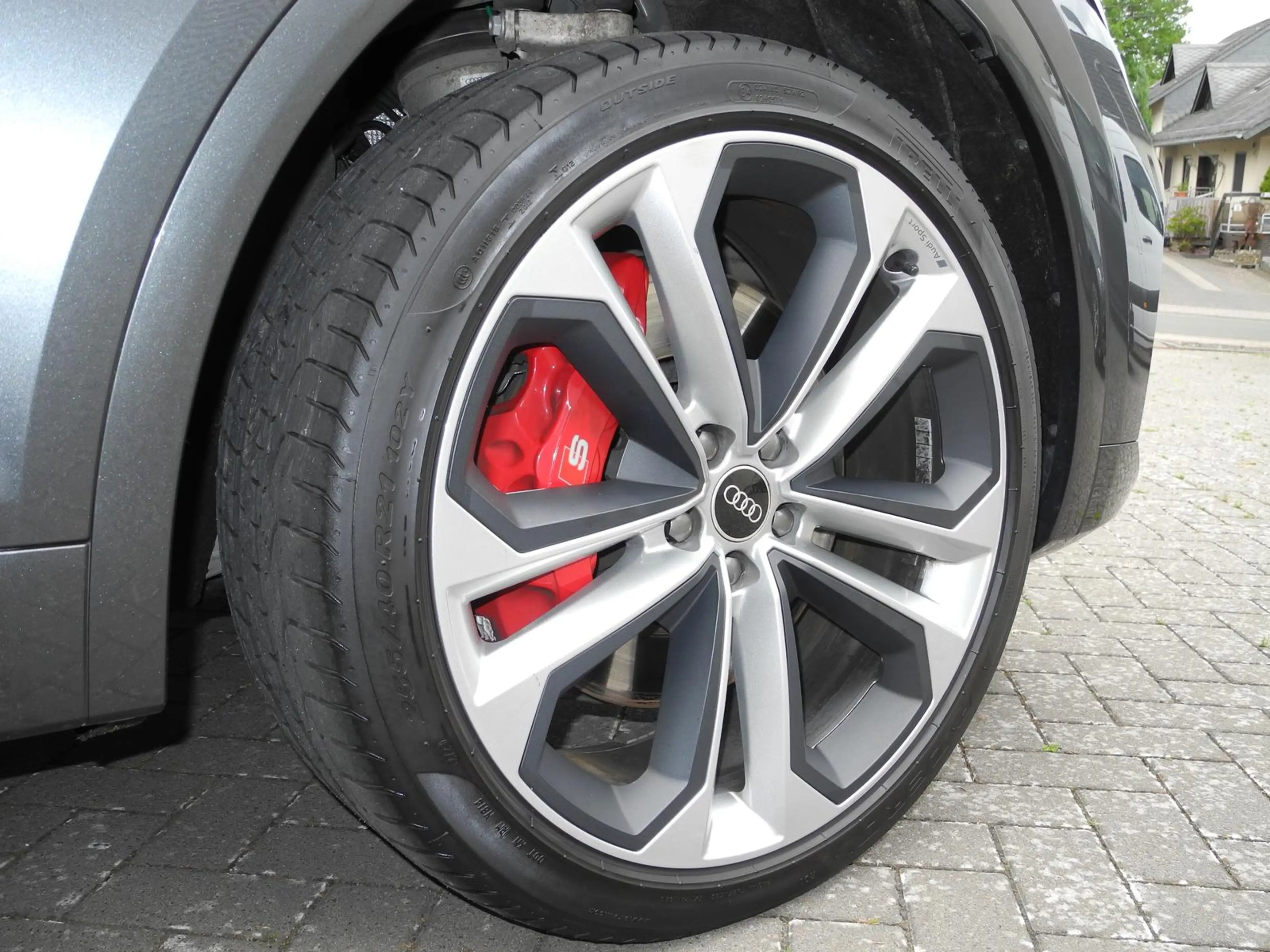 Audi SQ5 3.0 TDI *Air-Susp*AHK*B&O*21"*HUD*Matrix* — photo 6
