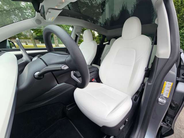 Tesla Model Y Performance AWD Ryzen Winterreifen MwSt.ausweisbar