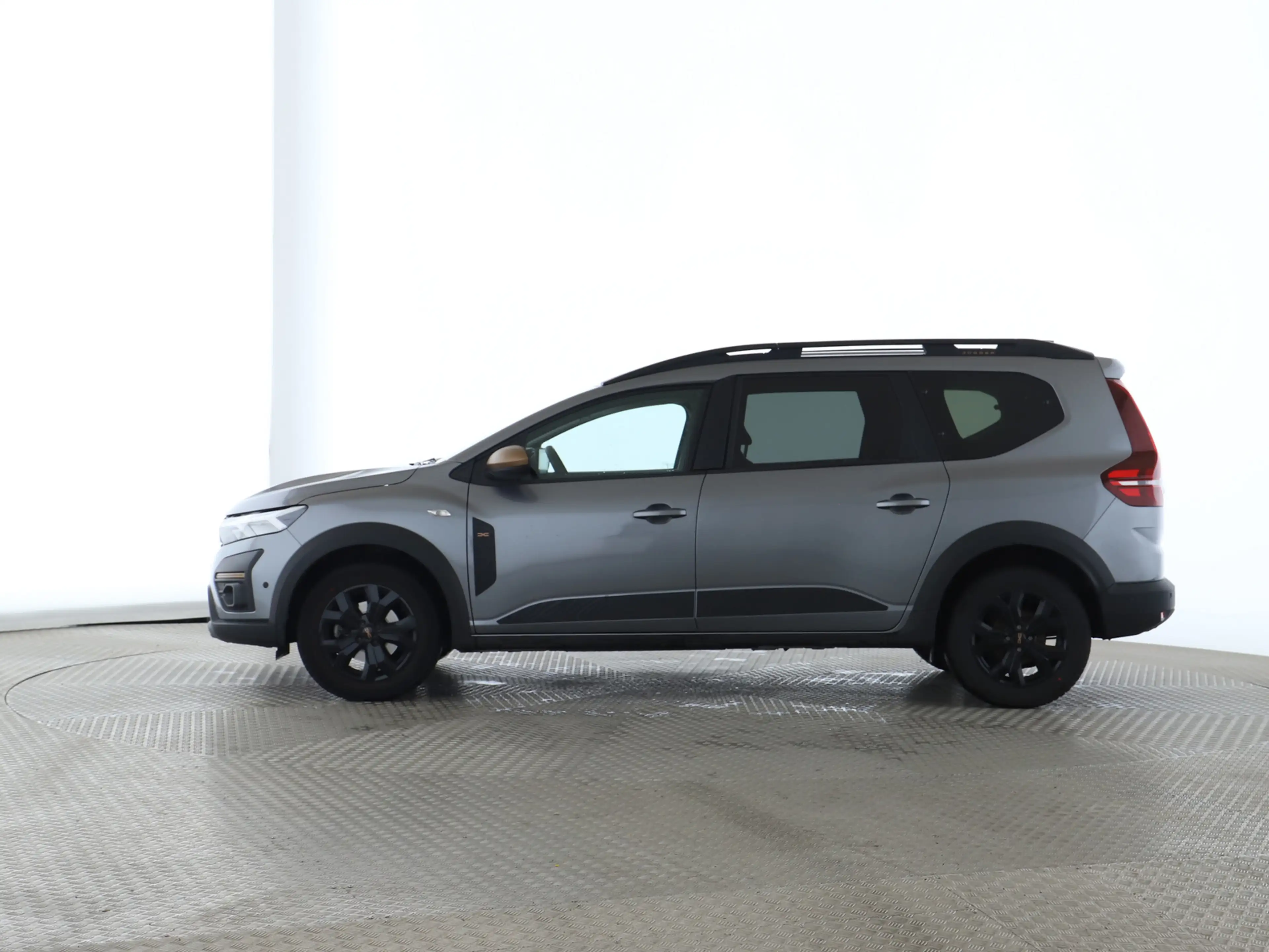 Dacia Jogger Extreme+ TCe 110 7-Sitzer SHZ PDC KLIMA BT — photo 2