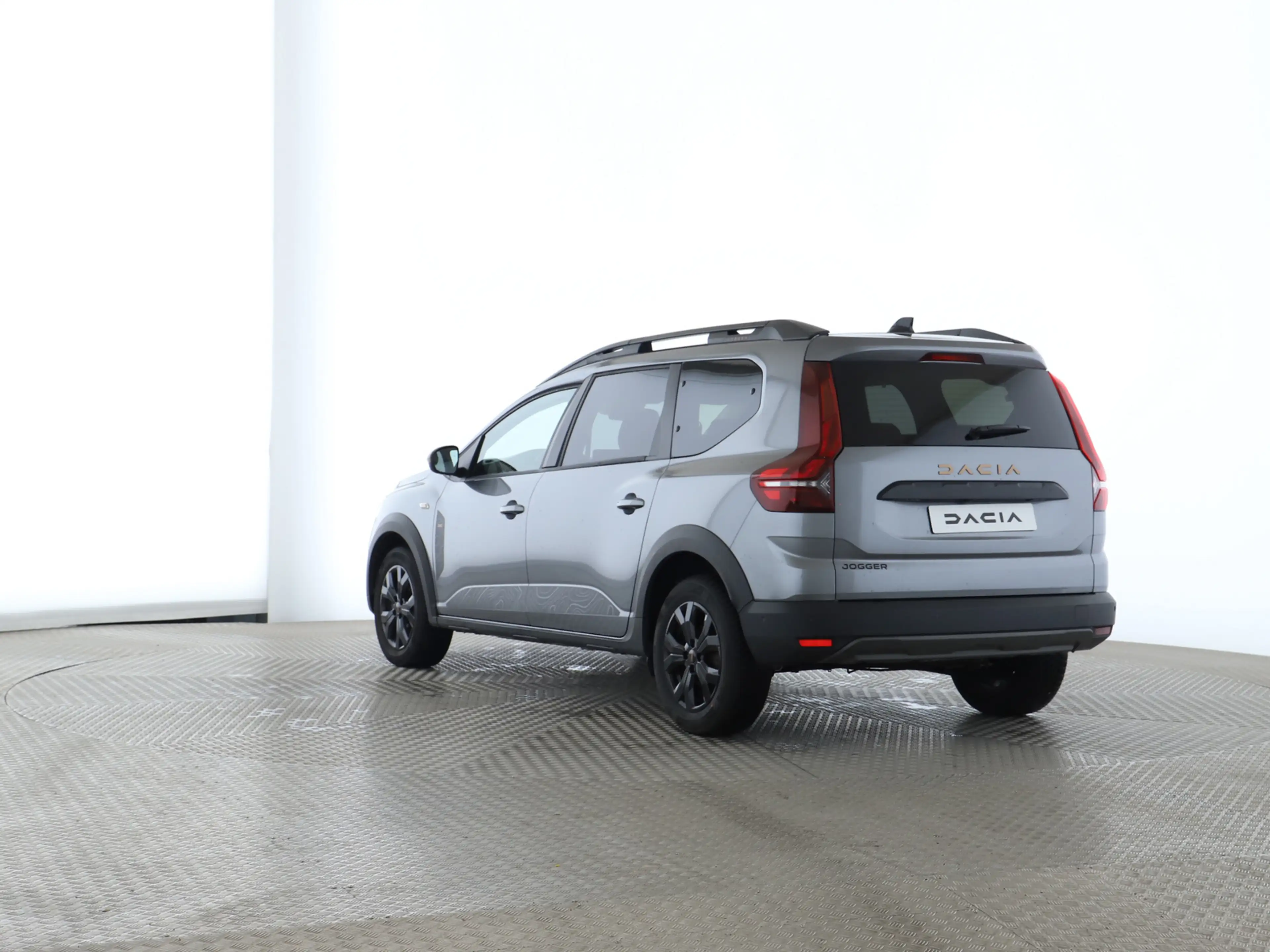 Dacia Jogger Extreme+ TCe 110 7-Sitzer SHZ PDC KLIMA BT — photo 4