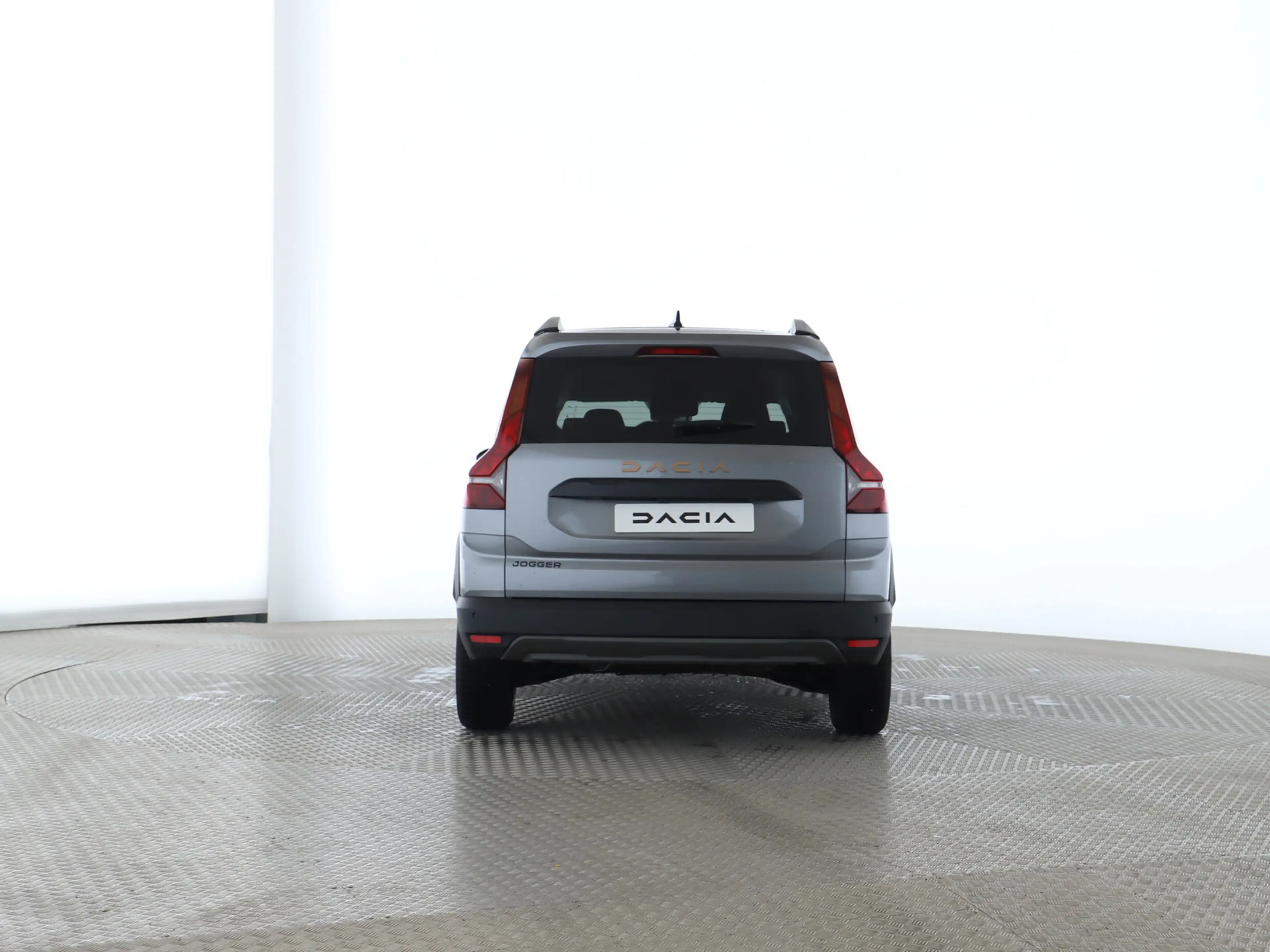 Dacia Jogger Extreme+ TCe 110 7-Sitzer SHZ PDC KLIMA BT — photo 5