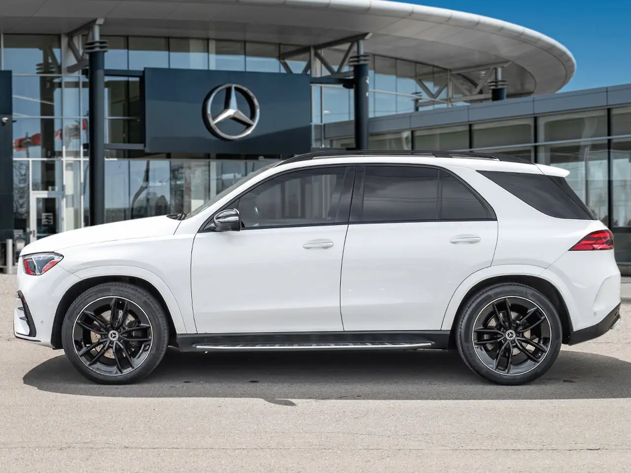 Mercedes-Benz GLE снимка Mercedes-Benz GLE