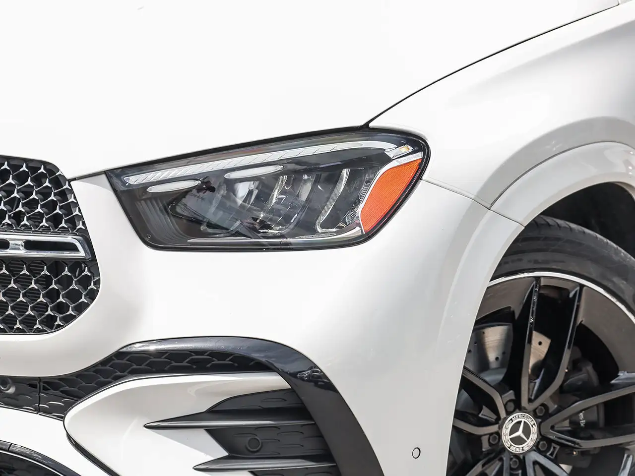 Mercedes-Benz GLE снимка Mercedes-Benz GLE