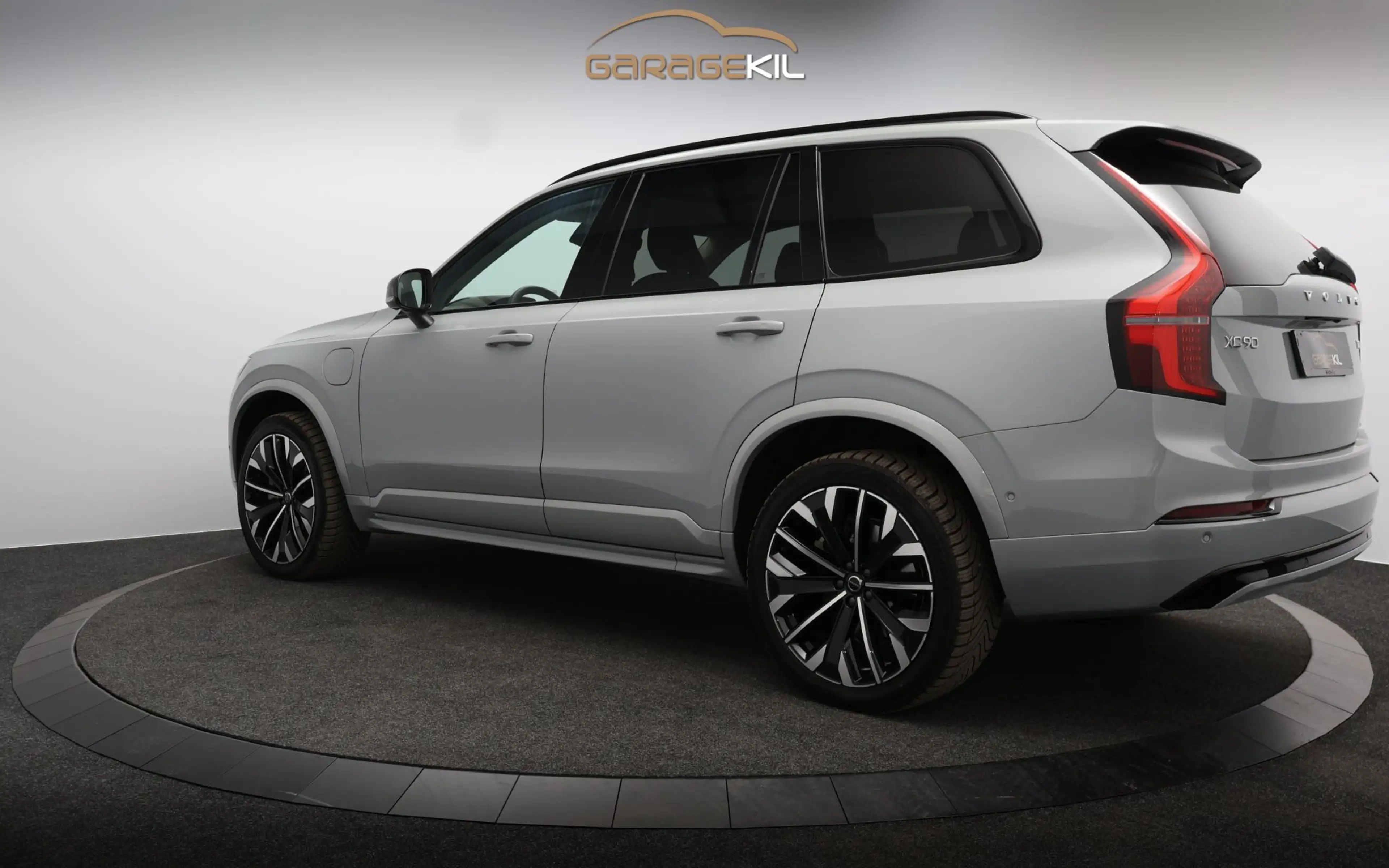 Volvo XC90 2.0 T8 Plug-in hybrid AWD Plus Dark Dealer onderh. — photo 15