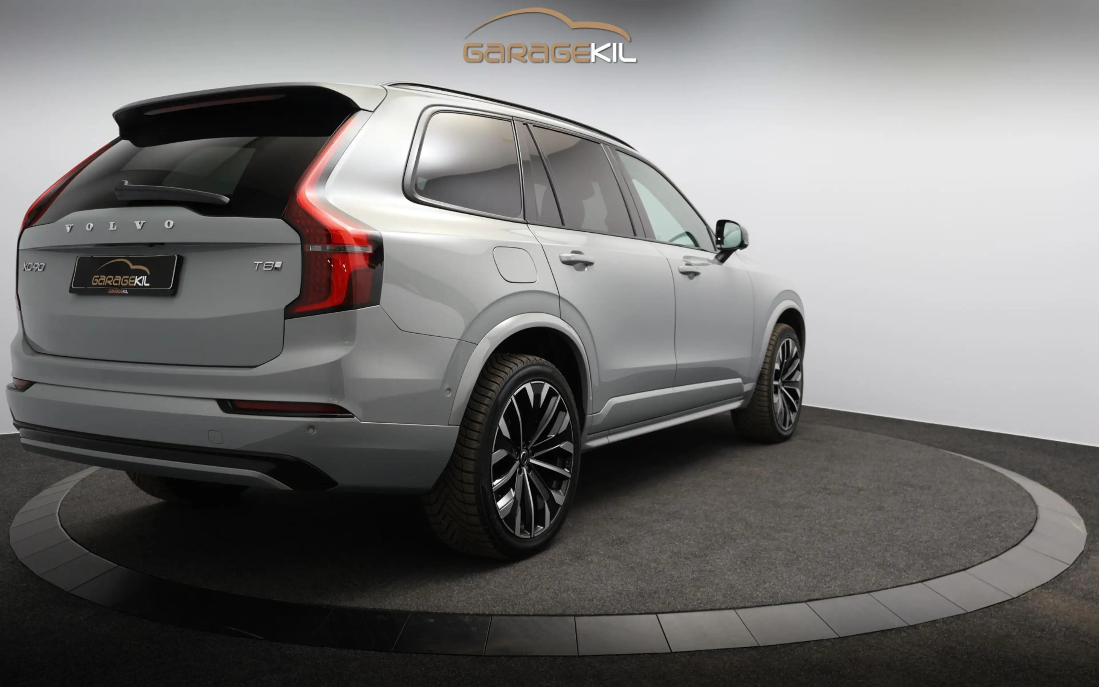 Volvo XC90 2.0 T8 Plug-in hybrid AWD Plus Dark Dealer onderh. — photo 11