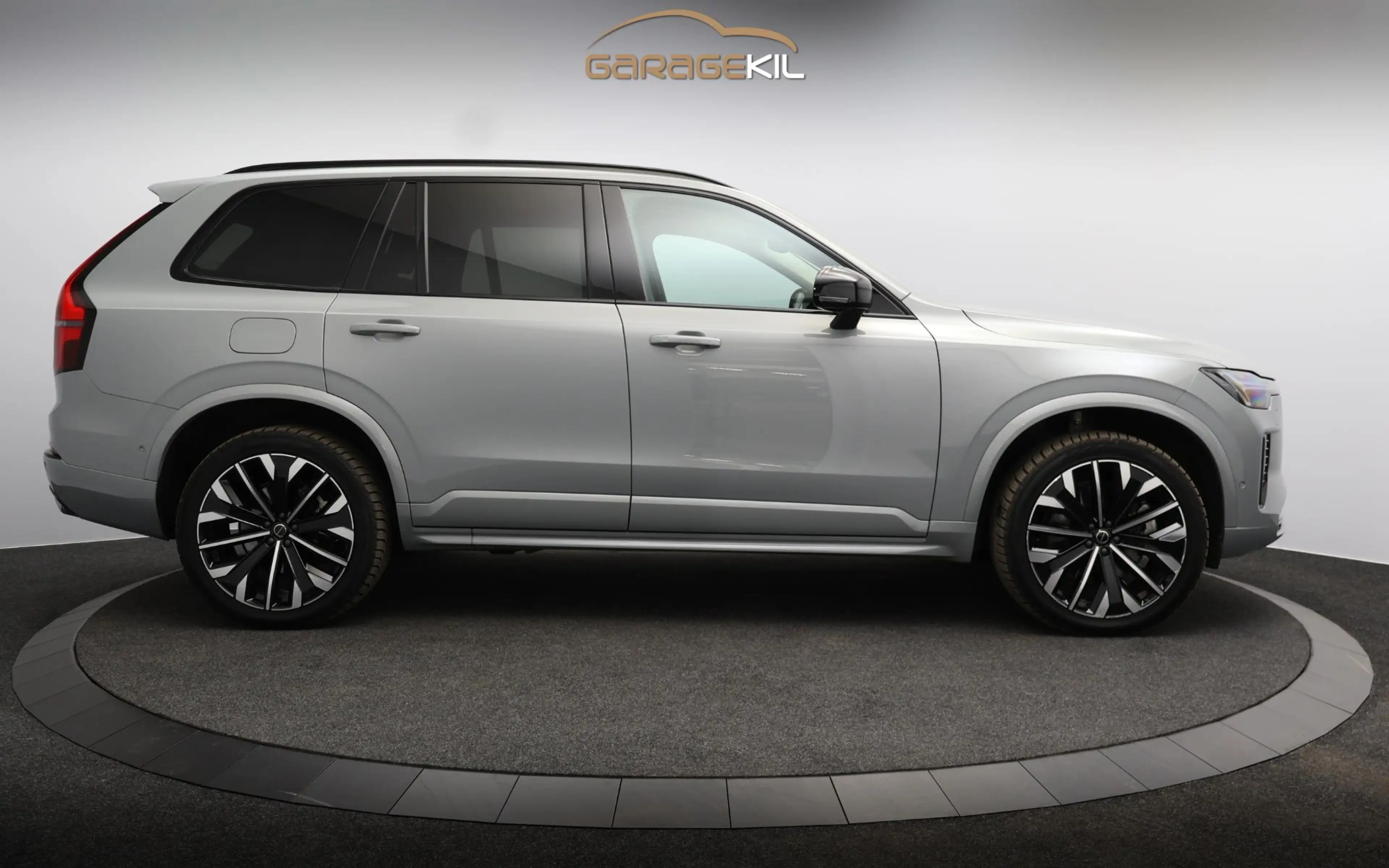 Volvo XC90 2.0 T8 Plug-in hybrid AWD Plus Dark Dealer onderh. — photo 8