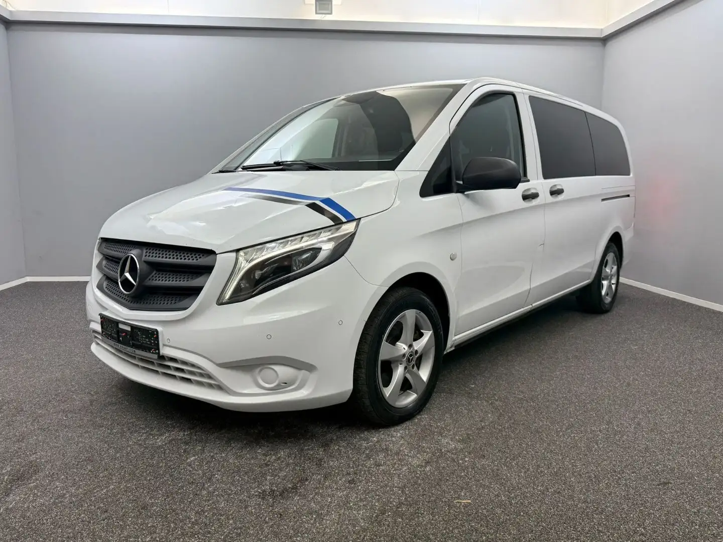 Mercedes-Benz Vito 114CDI Edition Tourer Pro 4x4 lang*KAMERA* Weiß - 1