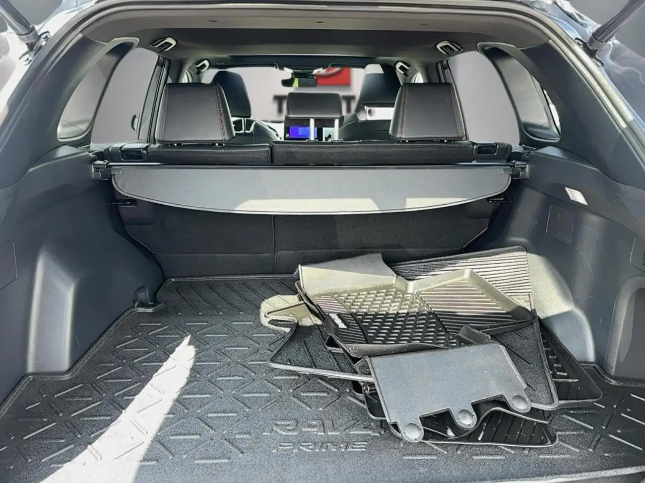 Toyota RAV 4 Prime снимка Toyota RAV 4 Prime